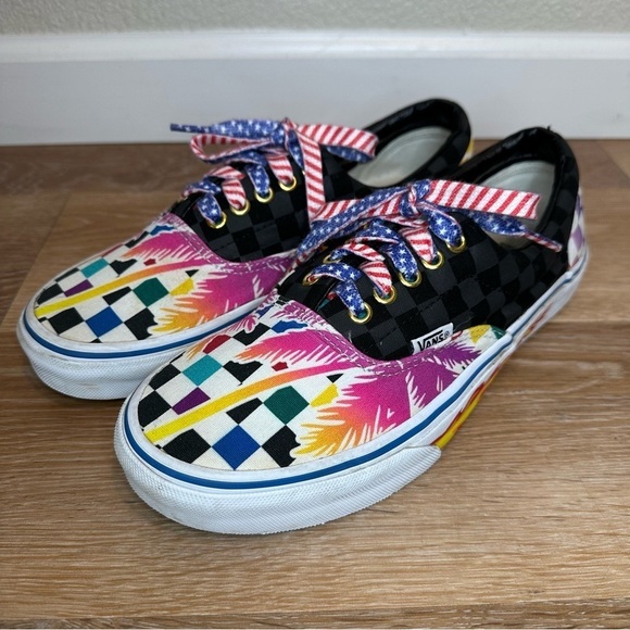 Vans Unisex Custom Flames Fire Sidewall Checkerboard Palm Tree Sneakers - Picture 3 of 12